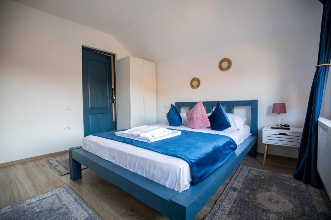 Dania&Petru Residence Tîrgu Ocna Eksteriør billede